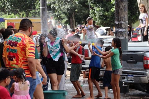 “Guerra D’Água” será domingo e terça-feira na Avenida Brasil entre as ruas Tiradentes e Guia Lopes